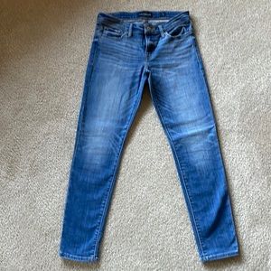 Lucky Brand size 6/28 Stella skinny jeans EUC